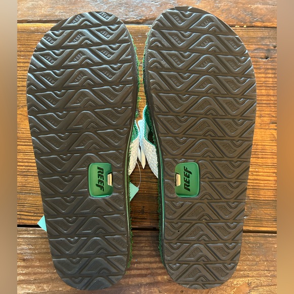 Reef Green Flip Flops - Picture 6 of 6